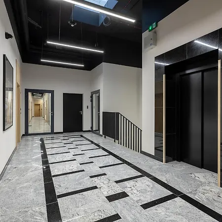 Homewell Premium Lofts - Free Parking 포즈난